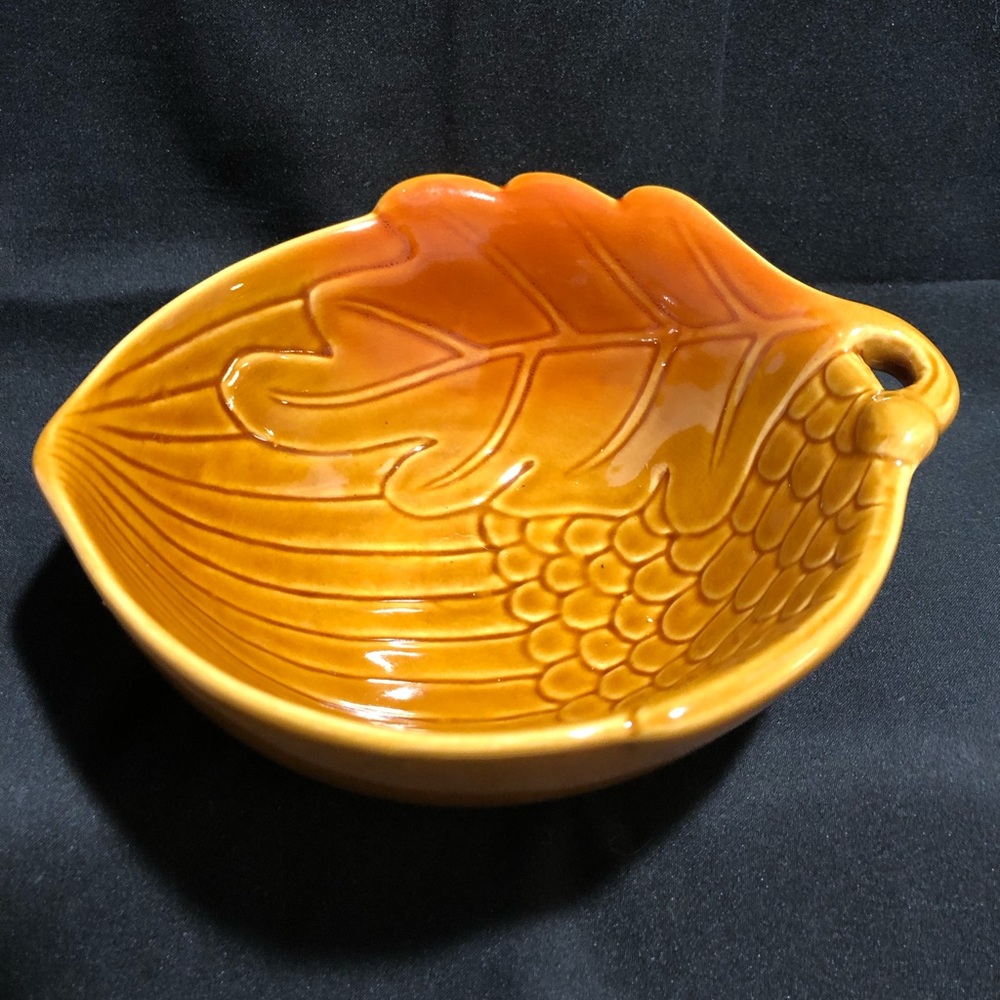 Collectible Hallmark Ceramic Acorn Candy/Nut Dish - Picture 1 of 7